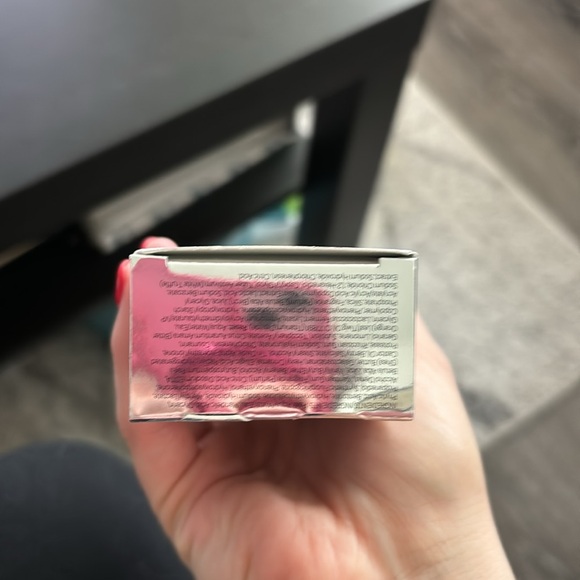 Elemis dynamic resurfacing peel and reset - Picture 4 of 5